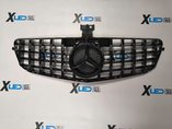 Решетка радиатора Mercedes-Benz W204 в стиле GT Black