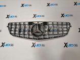 Решетка радиатора Mercedes-Benz W204 в стиле GT Chrome